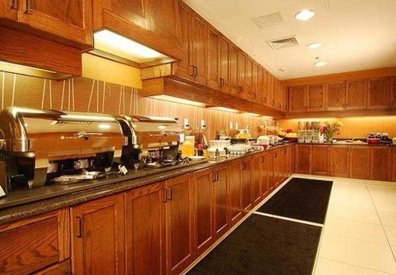 Sonesta Es Suites Oklahoma Restoran fotoğraf